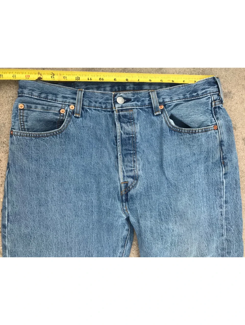 Levis Jeans Mens 34x29 Blue 501 Classic Straight Leg Modern Button Fly Work Pant